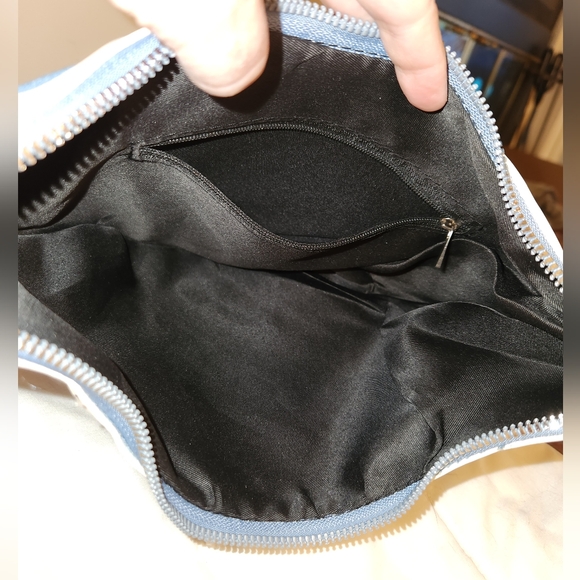 Sanrio Hello Kitty Denim Shoulder Bag w/ Keychain with Strap - Picture 5 of 10